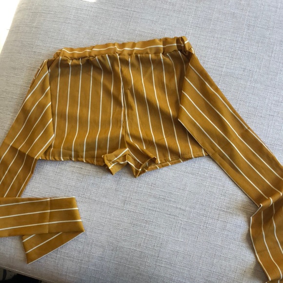 striped mustard shorts - Picture 4 of 5